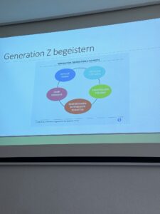 Vortragsfolie von Katharina Scharnreiter